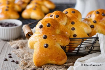 Recette de mannele sans lait : comment réussir ce petit pain brioché alsacien